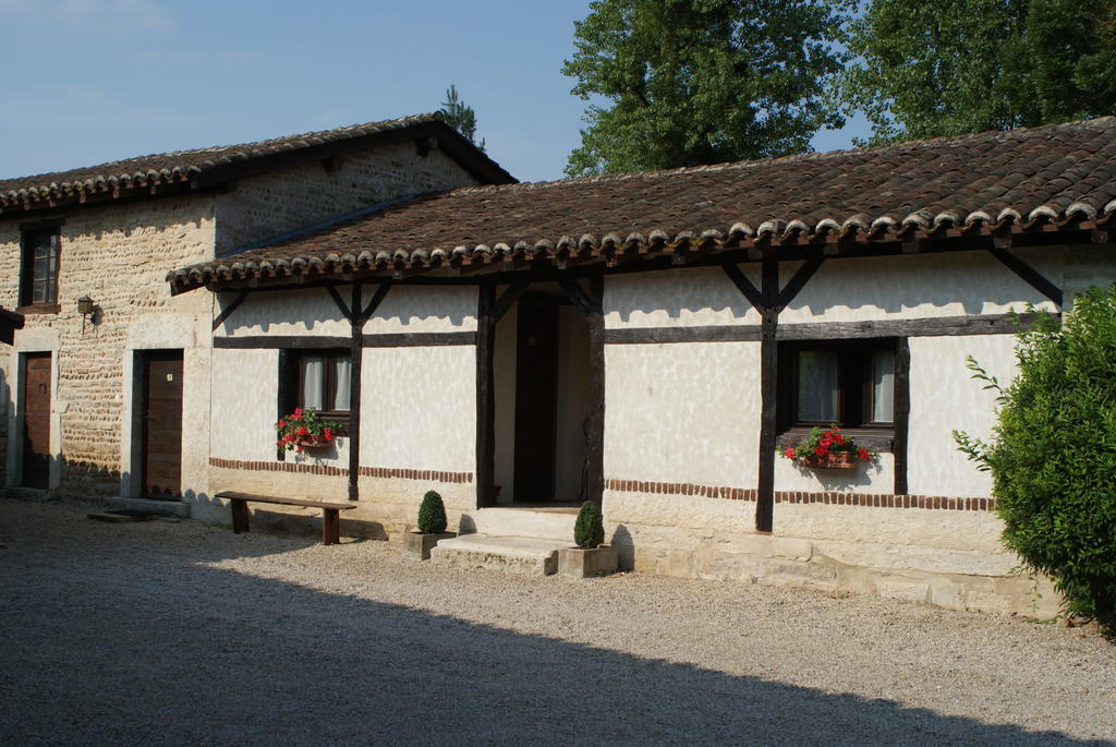 Le Moulin De Champagne Viriat Exterior foto